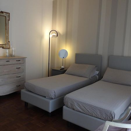 Bed and Breakfast La Casa Di Clara Esine Екстер'єр фото