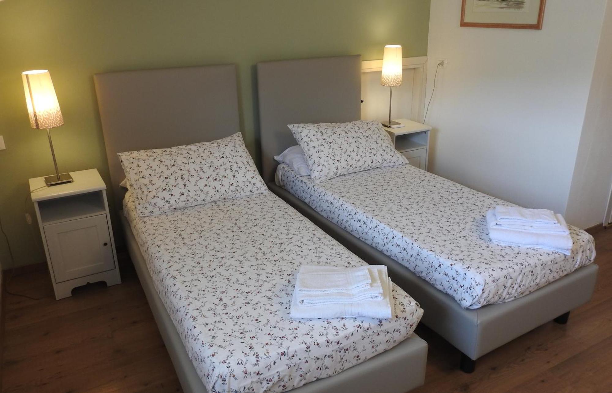 Bed and Breakfast La Casa Di Clara Esine Екстер'єр фото