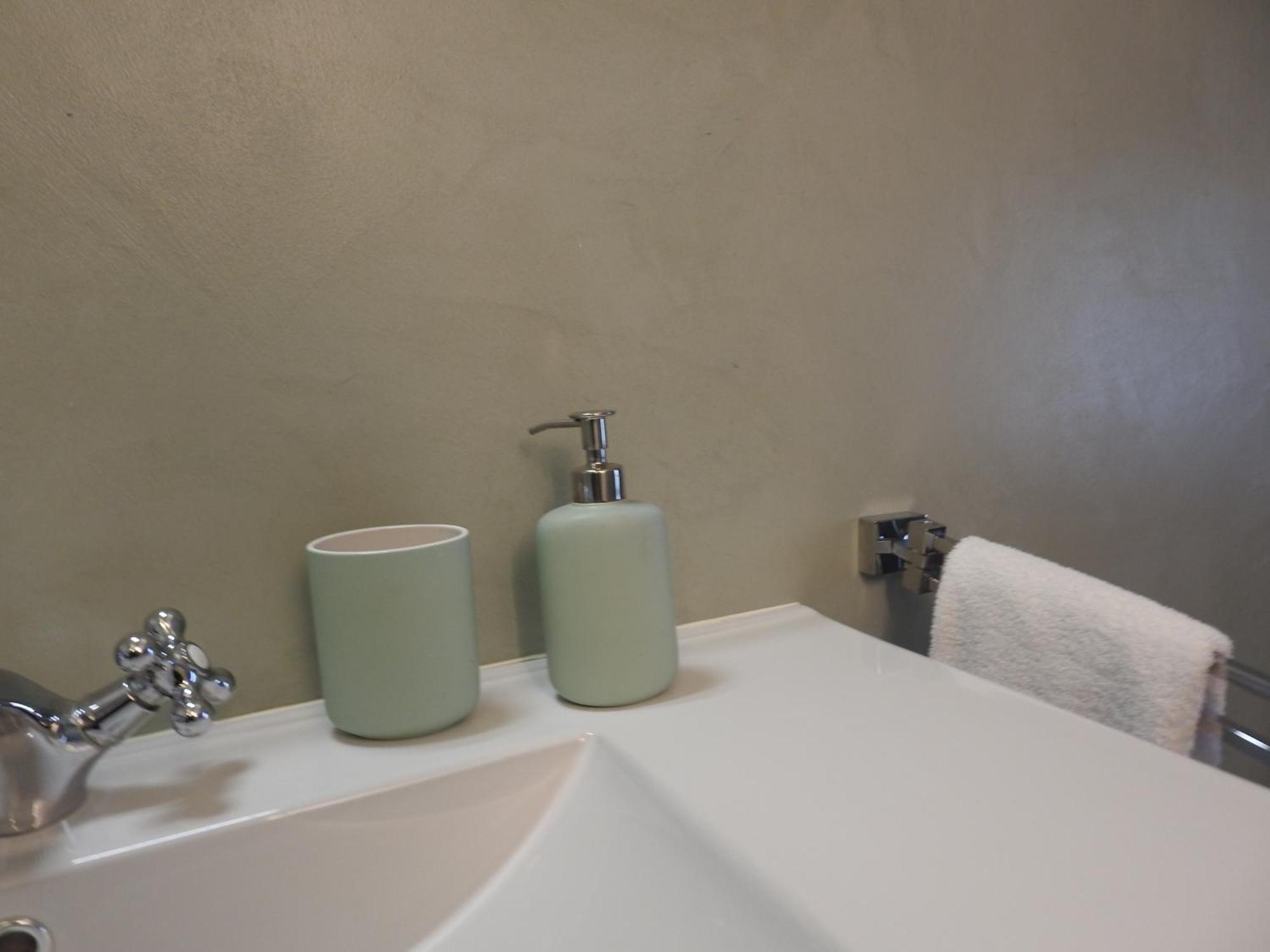 Bed and Breakfast La Casa Di Clara Esine Екстер'єр фото